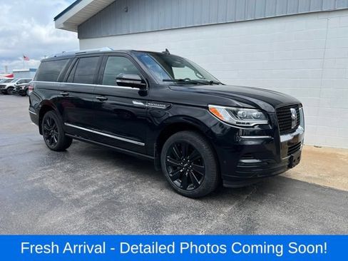 Used 2023 Lincoln Navigator L Reserve w/ Equipment Group 201A AWD/4WD image 1
