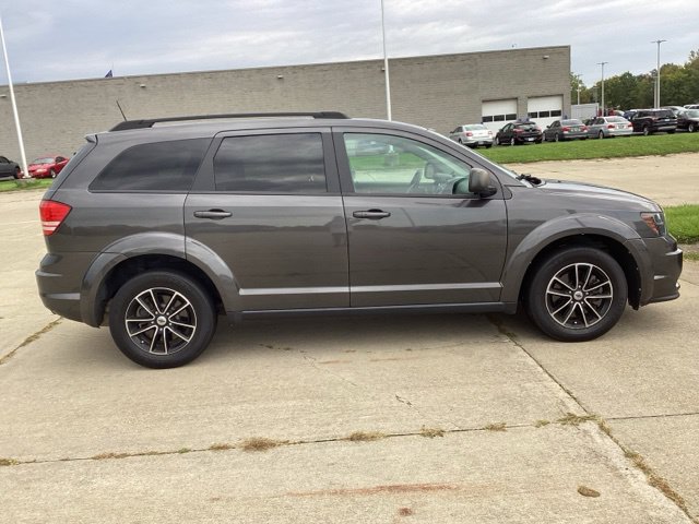 Used 2018 Dodge Journey SE w/ Connectivity Group FWD image 10