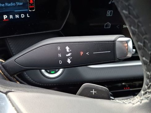 Used 2025 Chevrolet Equinox LT AWD/4WD image 19