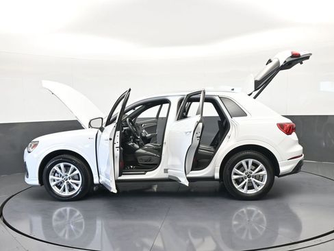 Used 2025 Audi Q3 2.0T Premium image 75