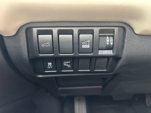 Used 2019 Subaru Ascent Limited AWD/4WD image 29