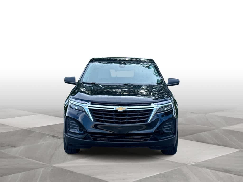 Used 2024 Chevrolet Equinox LS w/ LS Convenience Package FWD image 3