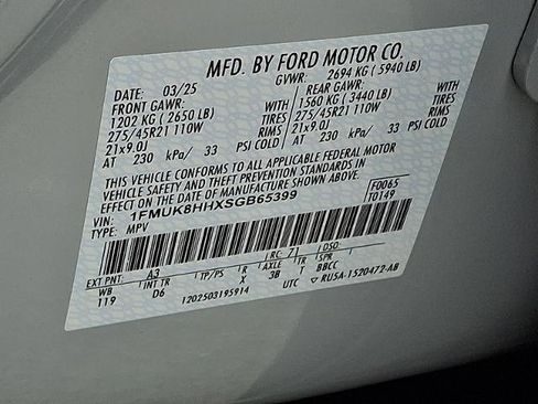 Certified 2025 Ford Explorer Platinum w/ LUX Leather Package image 28