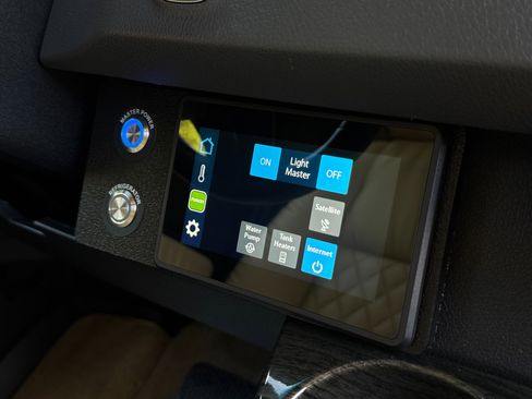 Used 2019 Mercedes-Benz Sprinter 170 image 31