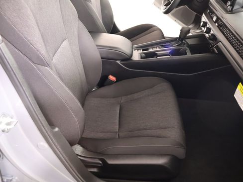 Used 2025 Honda Accord SE image 13