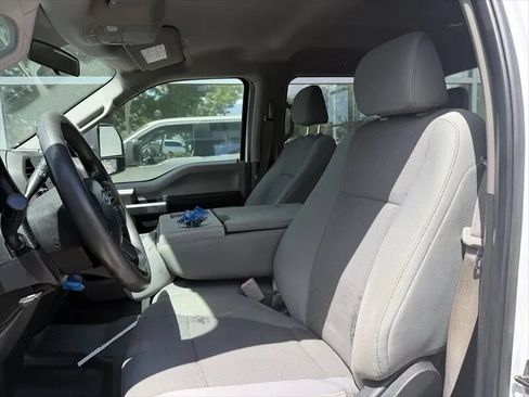 Used 2019 Ford F250 XL w/ STX Appearance Package AWD/4WD image 12