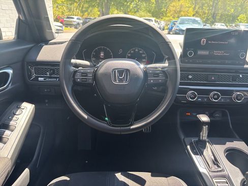 Used 2023 Honda Civic Sport image 15