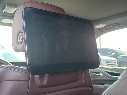 Certified 2023 Cadillac Escalade ESV Sport Platinum image 13