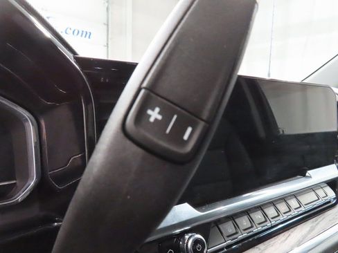 Used 2025 GMC Sierra 2500 SLT image 49