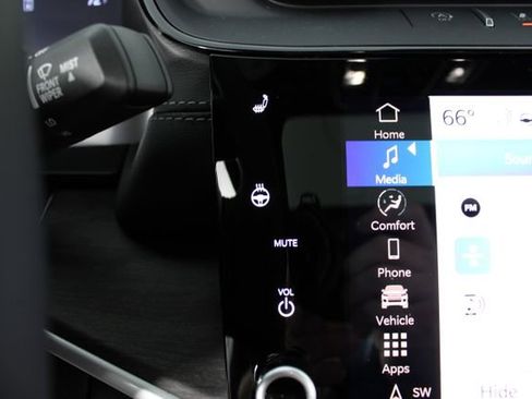 New 2026 Jeep Grand Cherokee Laredo image 7