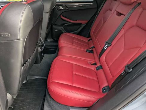 Used 2021 Porsche Macan GTS AWD/4WD image 19