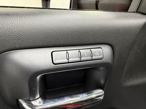 Used 2015 GMC Sierra 1500 SLT w/ SLT Crew Cab Value Package image 11