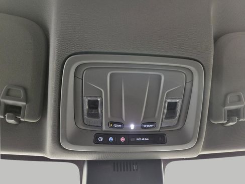 Used 2024 Chevrolet Silverado 1500 LT Trail Boss w/ Protection Package image 18