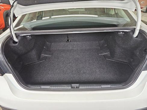 Used 2025 Subaru Legacy Premium AWD/4WD image 13