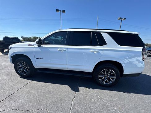 Certified 2023 Chevrolet Tahoe Z71 w/ Luxury Package image 9