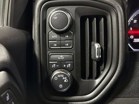 Used 2020 Chevrolet Silverado 1500 Custom Trail Boss w/ Custom Convenience Package AWD/4WD image 18
