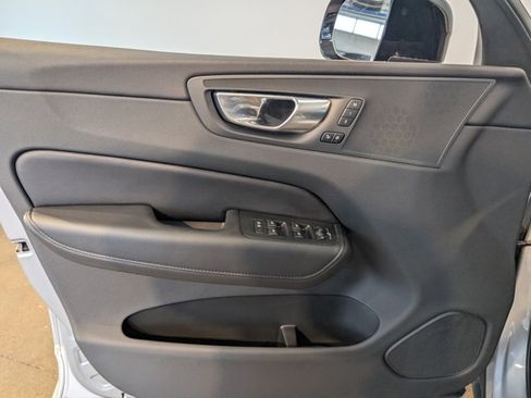 Used 2023 Volvo XC60 B5 Plus w/ Protection Package Premier image 11