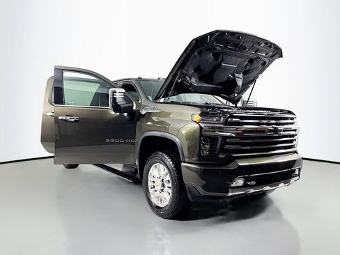 Used 2023 Chevrolet Silverado 3500 High Country w/ Z71 Off-Road Package AWD/4WD image 24