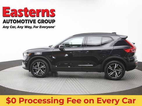 Used 2024 Volvo XC40 B5 Core AWD/4WD image 61