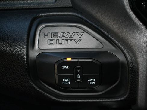 Used 2025 RAM 2500 Laramie AWD/4WD image 16