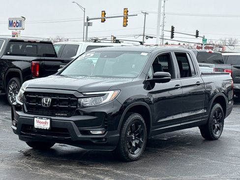 Used 2025 Honda Ridgeline Black Edition image 4
