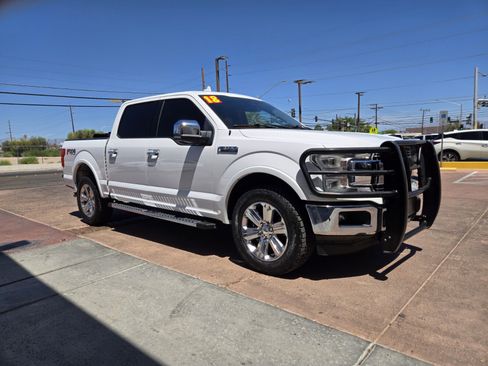 Used 2018 Ford F150 Lariat w/ Equipment Group 502A Luxury AWD/4WD image 4