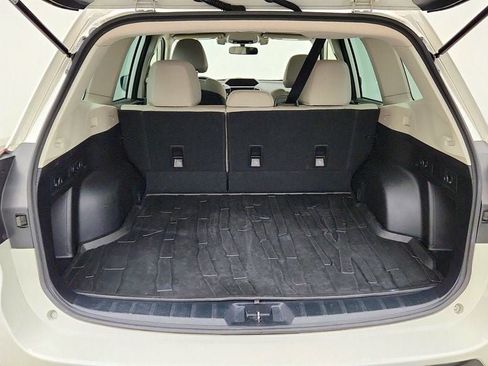 Used 2021 Subaru Forester Premium AWD/4WD image 22
