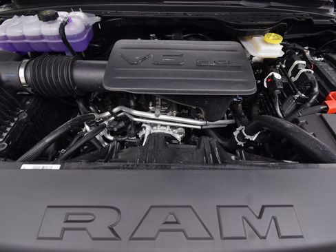 New 2026 RAM 1500 4x4 Crew Cab image 17
