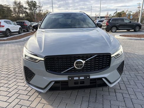 Certified 2025 Volvo XC60 B5 Plus image 33