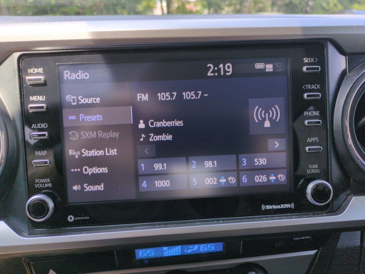 Used 2023 Toyota Tacoma SR5 w/ Technology Package AWD/4WD image 19