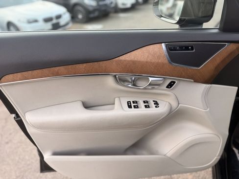 Used 2018 Volvo XC90 T6 Inscription w/ Convenience Package image 21