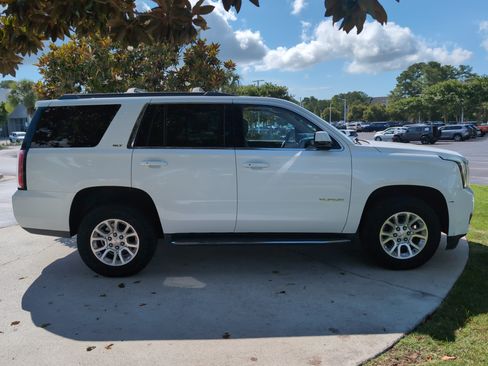 Used 2020 GMC Yukon SLT w/ Open Road Package AWD/4WD image 11