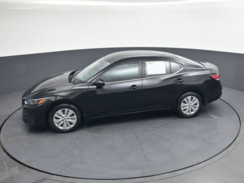Used 2024 Nissan Sentra S FWD image 32