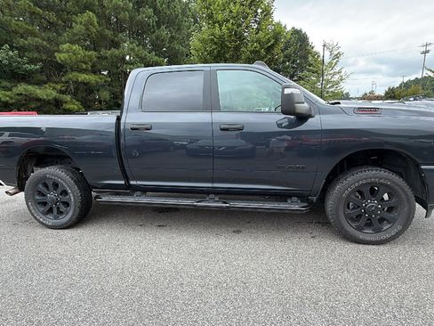 Used 2026 RAM 2500 Big Horn AWD/4WD image 7