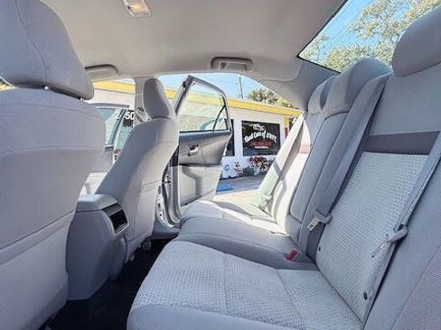 Used 2013 Toyota Camry LE image 11
