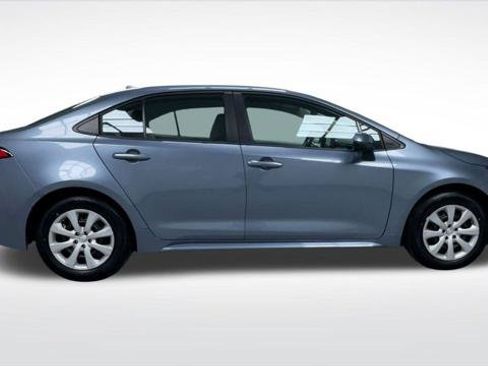 Certified 2022 Toyota Corolla LE FWD image 24
