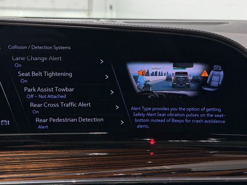 Used 2023 Cadillac Escalade ESV Premium Luxury AWD/4WD image 34