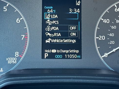 Certified 2025 Toyota Corolla LE image 28