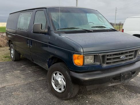 Used 2004 Ford E-250 and Econoline 250 E-250 image 1