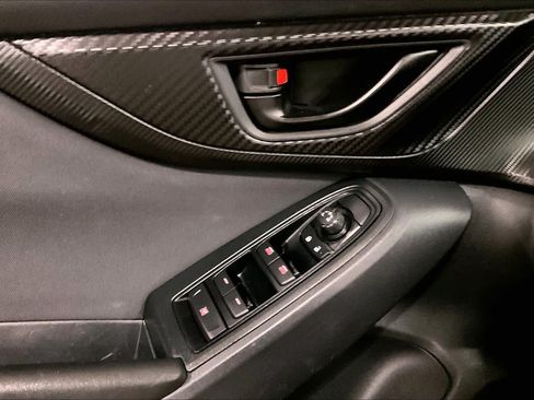 Used 2019 Subaru Crosstrek 2.0i Premium AWD/4WD image 34