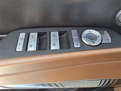 Used 2022 Genesis G80 2.5T w/ Prestige Package image 22