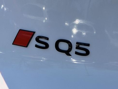 New 2026 Audi SQ5 Premium Plus image 11