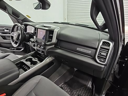 Used 2021 RAM 1500 Big Horn image 36