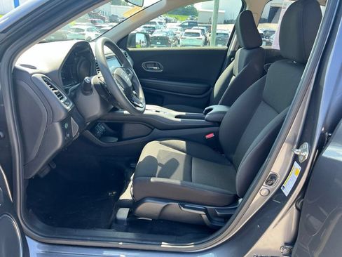 Used 2018 Honda HR-V EX image 6