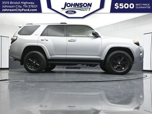 Used 2024 Toyota 4Runner SR5 Premium AWD/4WD image 44