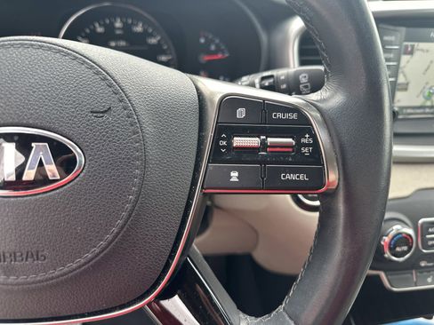 Used 2019 Kia Sorento EX w/ EX Touring Package image 12