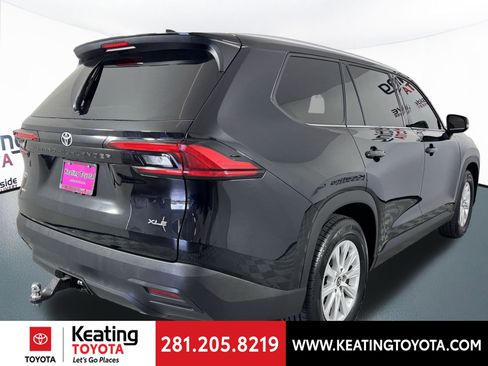 Used 2024 Toyota Grand Highlander XLE image 4