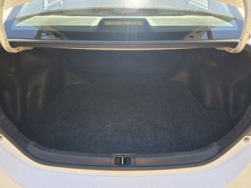Used 2019 Toyota Corolla LE FWD image 25