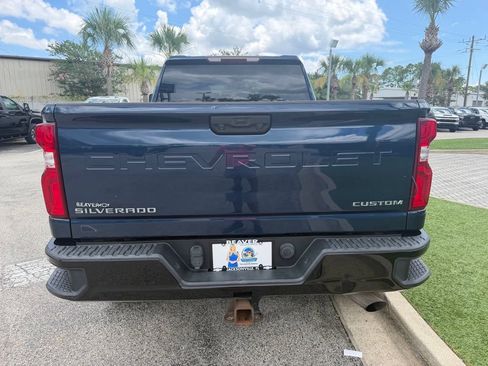Used 2020 Chevrolet Silverado 2500 Custom w/ Custom Value Package AWD/4WD image 5