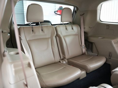 Used 2013 Toyota Highlander SE image 36